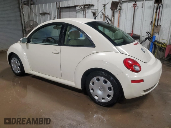 2007 Volkswagen New Beetle Coupe with VIN 3VWEW31C57M507897, listed as a Copart auction lot 85450794 with 48,152 mi miles and Salvage Title. Bid and sale history available at carsss.com. Image 2.
