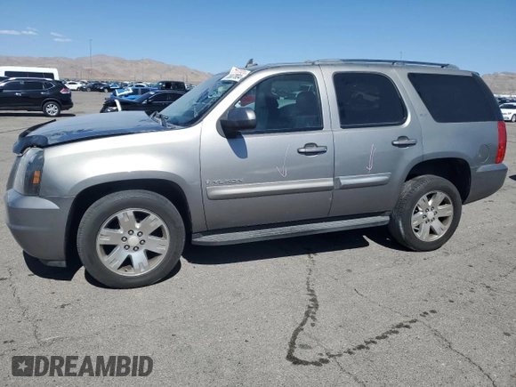 2008 GMC Yukon SLT w/4SB with VIN 1GKFC13028R107436, listed as a Copart auction lot 73807804 with 185,017 mi miles and Salvage Title. Bid and sale history available at carsss.com. Image 1.