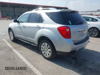 2011 Chevrolet Equinox 2LT z VIN 2CNFLNEC0B6287590, wystawiony jako IAAI lot #42123526 z przebiegiem 80 501 mil mil oraz . Historia ofert i sprzedaży dostępna na DreamBid. Obrazek 3.