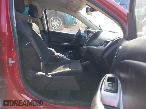2019 Dodge Journey SE with VIN 3C4PDCBB6KT857285, listed as a IAAI auction lot 41918380 with 115,120 mi miles and . Bid and sale history available at DreamBid. Image 5.