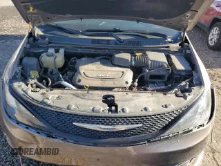 2018 Chrysler Pacifica Touring with VIN 2C4RC1DGXJR293893, listed as a Copart auction lot 41871185 with 141,447 mi miles and Clean title. Bid and sale history available at DreamBid. Image 12.