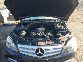 2011 Mercedes-Benz C 300 Sport z VIN WDDGF8BB9BR139784, wystawiony jako IAAI lot #41220260 z przebiegiem Nie podano mil oraz . Historia ofert i sprzedaży dostępna na DreamBid. Obrazek 10.