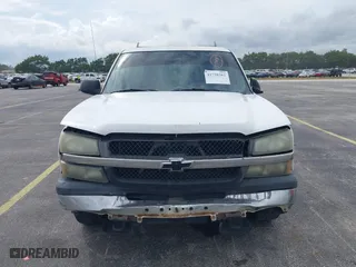 2005 Chevrolet Silverado 1500 LS with VIN 1GCEC19VX5E177408, listed as a IAAI auction lot 41758362 with 198,662 mi miles. Bid and sale history available at carsss.com. Image 6.
