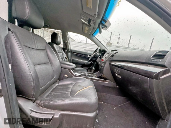 2014 Kia Sorento EX with VIN 5XYKU4A75EG537092, listed as a Copart auction lot 46195065 with 145,087 mi miles and Clean Title. Bid and sale history available at carsss.com. Image 5.