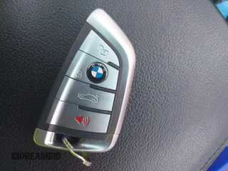 2019 BMW M6 z VIN WBS6E9C59KG808373, wystawiony jako IAAI lot #42170454 z przebiegiem Nie podano mil oraz . Historia ofert i sprzedaży dostępna na DreamBid. Obrazek 11.