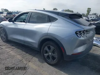 2022 Ford Mustang Mach-E Select z VIN 3FMTK1SSXNMA14614, wystawiony jako IAAI lot #42235651 z przebiegiem 45 998 mil mil oraz . Historia ofert i sprzedaży dostępna na DreamBid. Obrazek 3.