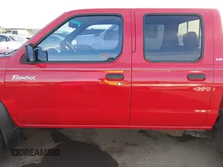 2000 Nissan Frontier XE z VIN 1N6ED27T8YC330952, wystawiony jako IAAI lot #41557069 z przebiegiem 108 089 mil mil oraz . Historia ofert i sprzedaży dostępna na DreamBid. Obrazek 15.
