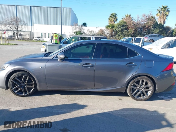 2018 Lexus IS 300 z VIN JTHBA1D24J5074662, wystawiony jako IAAI lot #41678780 z przebiegiem Nie podano mil oraz . Historia ofert i sprzedaży dostępna na DreamBid. Obrazek 13.