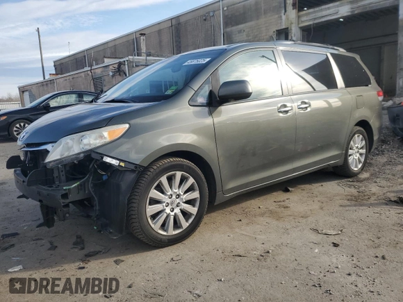 2011 Toyota Sienna XLE with VIN 5TDDK3DC0BS003417, listed as a Copart auction lot 45875025 with 191,569 mi miles and Salvage Title. Bid and sale history available at carsss.com. Image 1.