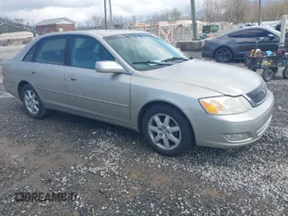 2000 Toyota Avalon XL with VIN 4T1BF28B1YU057462, listed as a IAAI auction lot 41946120 with 192,227 mi miles and . Bid and sale history available at DreamBid. Image 1.