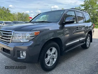 2013 Toyota Land Cruiser z VIN JTMHY7AJ8D4016294, wystawiony jako Copart lot #59005355 z przebiegiem 199 983 mil mil oraz Tytuł czysty. Historia ofert i sprzedaży dostępna na DreamBid. Obrazek 2.