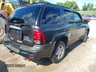 2003 Chevrolet TrailBlazer LTZ with VIN 1GNDT13S832107938, listed as a IAAI auction lot 42208232 with 234,130 mi miles and . Bid and sale history available at DreamBid. Image 4.