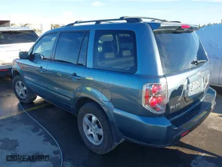 2007 Honda Pilot EX-L with VIN 5FNYF285X7B045780, listed as a IAAI auction lot 41324224 with 168,911 mi miles. Bid and sale history available at carsss.com. Image 3.
