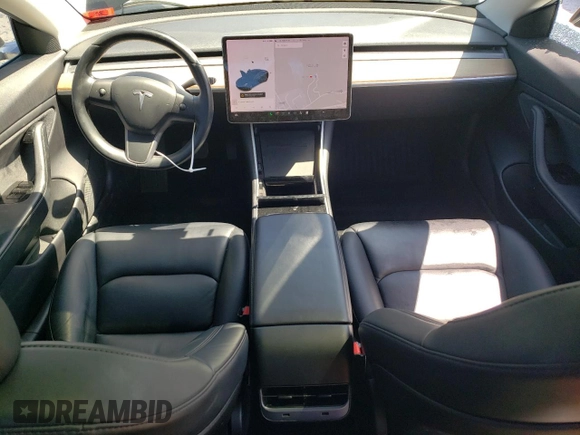2019 Tesla Model 3 Mid Range z VIN 5YJ3E1EA6KF306887, wystawiony jako Copart lot #52401625 z przebiegiem 105 948 mil mil oraz Szkody całkowita. Historia ofert i sprzedaży dostępna na DreamBid. Obrazek 8.