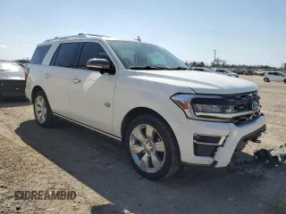 2022 Ford Expedition King Ranch with VIN 1FMJU1PT4NEA17825, listed as a Copart auction lot 48711115 with 61,789 mi miles and Salvage Title. Bid and sale history available at carsss.com. Image 4.