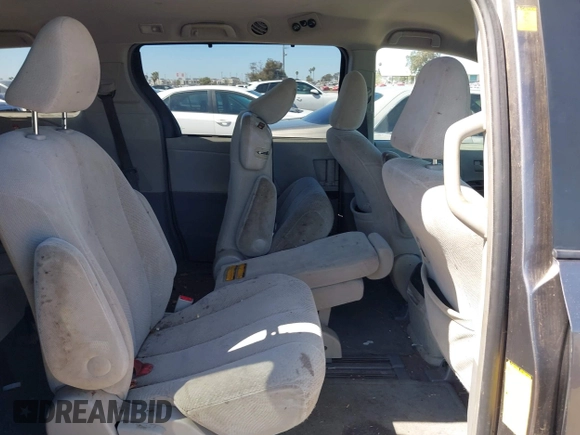 2011 Toyota Sienna LE AAS with VIN 5TDKK3DC0BS055346, listed as a IAAI auction lot 41834715 with 124,847 mi miles. Bid and sale history available at carsss.com. Image 8.