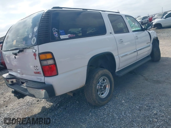 2005 GMC Yukon XL SLT with VIN 3GKGK26GX5G100493, listed as a IAAI auction lot 40961026 with 1 mi miles. Bid and sale history available at carsss.com. Image 4.