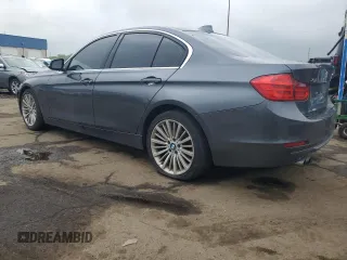 2013 BMW 3 Series 328i xDrive z VIN WBA3B3C54DF541309, wystawiony jako Copart lot #58798075 z przebiegiem 196 700 mil mil oraz Czysty tytuł • Clean title. Historia ofert i sprzedaży dostępna na DreamBid. Obrazek 2.