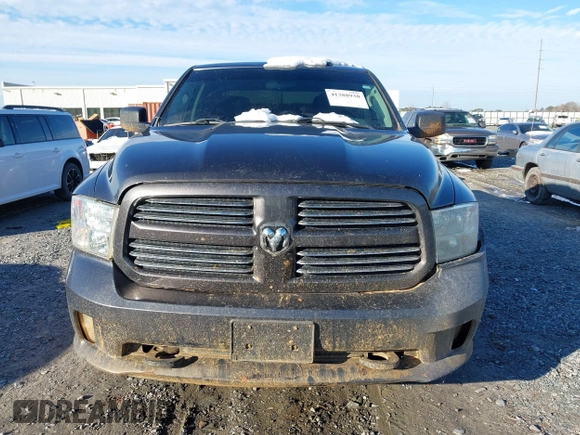 2018 Ram 1500 Express with VIN 3C6RR7KT7JG265063, listed as a IAAI auction lot 41388930 with 152,905 mi miles and . Bid and sale history available at DreamBid. Image 12.
