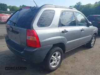 2006 Kia Sportage LX z VIN KNDJE723467218223, wystawiony jako IAAI lot #42520812 z przebiegiem 199 798 mil mil oraz . Historia ofert i sprzedaży dostępna na DreamBid. Obrazek 4.