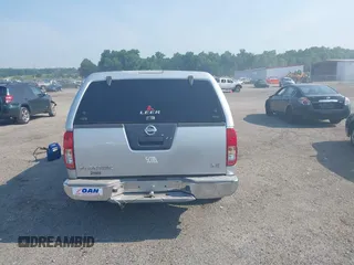2008 Nissan Frontier SE z VIN 1N6AD07U38C435118, wystawiony jako IAAI lot #42472598 z przebiegiem 158 538 mil mil oraz . Historia ofert i sprzedaży dostępna na DreamBid. Obrazek 16.