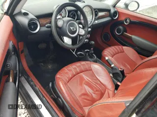 2008 MINI Hardtop with VIN WMWMF33508TT65360, listed as a Copart auction lot 58693445 with 105,783 mi miles and Salvage title. Bid and sale history available at DreamBid. Image 8.