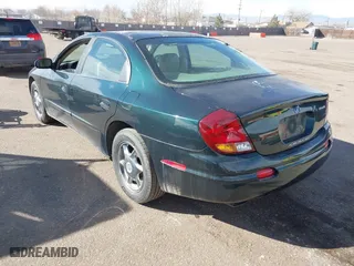 2001 Oldsmobile Aurora with VIN 1G3GS64C114169938, listed as a IAAI auction lot 41578800 with 160,075 mi miles. Bid and sale history available at carsss.com. Image 3.