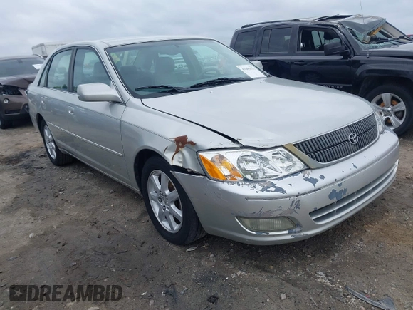 2002 Toyota Avalon XL with VIN 4T1BF28B82U240087, listed as a IAAI auction lot 41699355 with 263,253 mi miles. Bid and sale history available at carsss.com. Image 1.