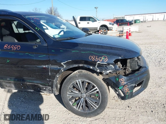 2019 Volkswagen Tiguan SE with VIN 3VV3B7AX9KM135037, listed as a IAAI auction lot 41527344 with 146,630 mi miles and . Bid and sale history available at DreamBid. Image 18.