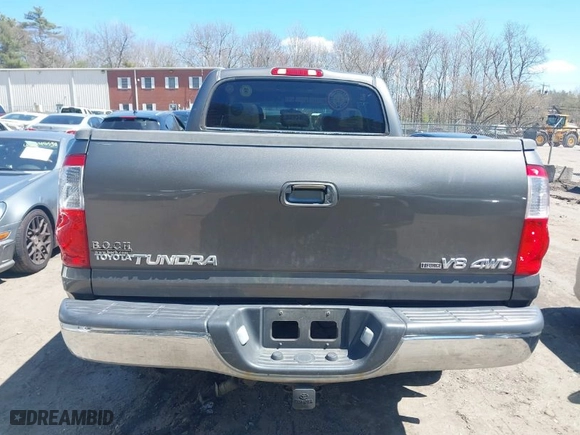 2004 Toyota Tundra Ltd with VIN 5TBDT48134S436107, listed as a IAAI auction lot 41970785 with 252,328 mi miles. Bid and sale history available at carsss.com. Image 16.