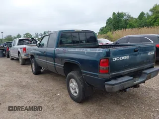 1997 Dodge 1500 with VIN 3B7HF13Y4VG704987, listed as a IAAI auction lot 42194979 with 179,395 mi miles. Bid and sale history available at carsss.com. Image 3.