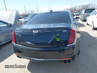 2018 Cadillac CT6 Luxury AWD with VIN 1G6KD5RS2JU153927, listed as a IAAI auction lot 41812028 with 91,364 mi miles. Bid and sale history available at carsss.com. Image 16.
