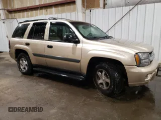 2005 Chevrolet TrailBlazer LS with VIN 1GNDT13S252282267, listed as a Copart auction lot 50271085 with 184,070 mi miles and Clean Title. Bid and sale history available at carsss.com. Image 4.