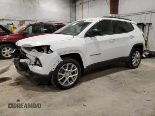 2024 Jeep Compass Latitude Lux z VIN 3C4NJDFN0RT127036, wystawiony jako Copart lot #41433235 z przebiegiem 2 361 mil mil oraz Szkoda całkowita • Salvage title. Historia ofert i sprzedaży dostępna na DreamBid. Obrazek 1.