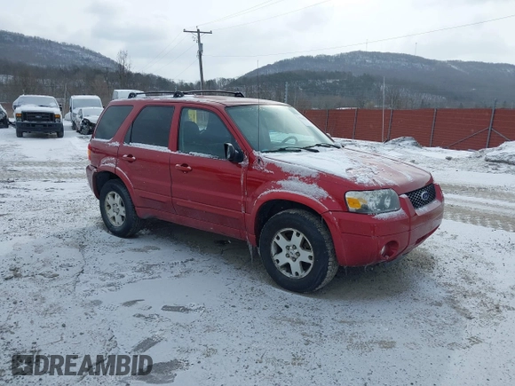 2007 Ford Escape Limited with VIN 1FMCU94127KC03555, listed as a IAAI auction lot 41620386 with 177,020 mi miles. Bid and sale history available at carsss.com. Image 1.