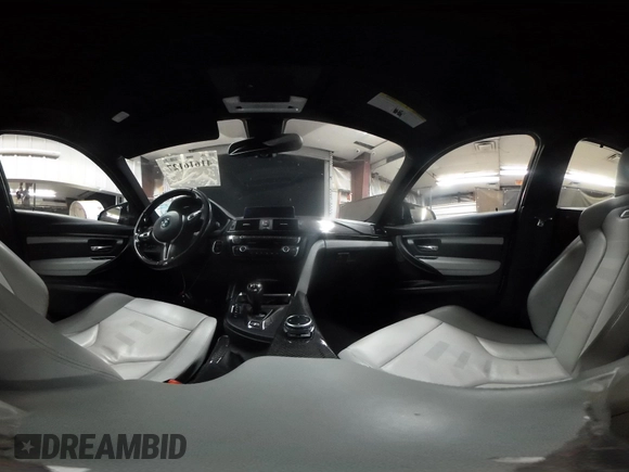 2015 BMW M3 с VIN WBS3C9C5XFP803102, выставлен на аукционе IAAI как лот 41616127 с пробегом 44 538 миль миль и . История ставок и продаж доступна на DreamBid. Изображение 18.