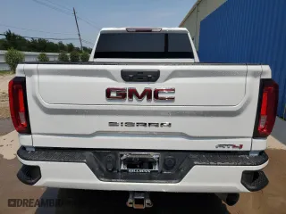 2021 GMC Sierra 2500HD AT4 with VIN 1GT49PEY2MF318736, listed as a Copart auction lot 67909674 with 33,522 mi miles and Clean Title. Bid and sale history available at carsss.com. Image 6.