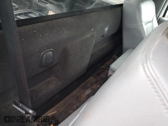 2016 Ford F-250 XL z VIN 1FTBF2A66GEB85013, wystawiony jako Copart lot #57483515 z przebiegiem 188 527 mil mil oraz Szkoda całkowita • Salvage title. Historia ofert i sprzedaży dostępna na DreamBid. Obrazek 10.