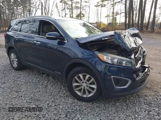 2017 Kia Sorento LX with VIN 5XYPGDA52HG212481, listed as a IAAI auction lot 41596215 with 188,986 mi miles and . Bid and sale history available at carsss.com. Image 1.