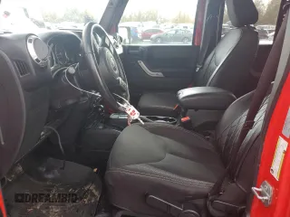 2018 Jeep Wrangler JK Unlimited Sahara with VIN 1C4HJWEG2JL923346, listed as a Copart auction lot 79563654 with 88,432 mi miles and Salvage Title. Bid and sale history available at carsss.com. Image 7.