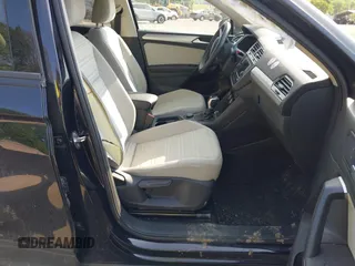 2024 Volkswagen Tiguan S с VIN 3VVFB7AX0RM048747, выставлен на аукционе IAAI как лот 42392509 с пробегом 9 130 миль миль и . История ставок и продаж доступна на DreamBid. Изображение 5.