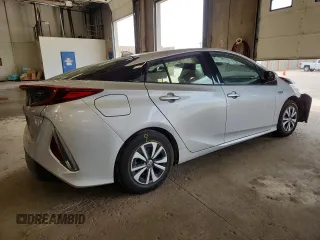 2017 Toyota Prius Plus with VIN JTDKARFP3H3060878, listed as a Copart auction lot 64452005 with 94,367 mi miles and Salvage title. Bid and sale history available at DreamBid. Image 3.