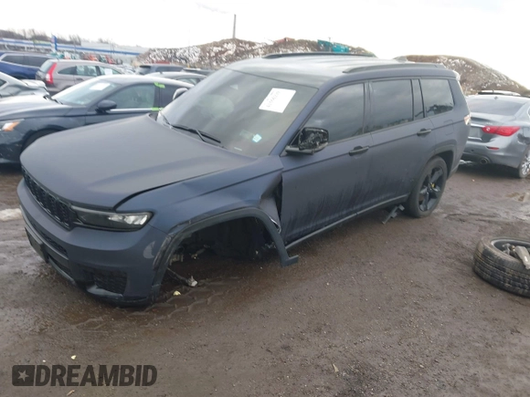 2021 Jeep Grand Cherokee Altitude z VIN 1C4RJKAG4M8168937, wystawiony jako IAAI lot #41556239 z przebiegiem 32 610 mil mil oraz . Historia ofert i sprzedaży dostępna na DreamBid. Obrazek 18.