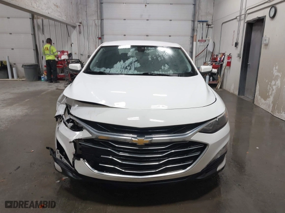 2019 Chevrolet Malibu LT with VIN 1G1ZD5ST8KF196424, listed as a IAAI auction lot 41181038 with 116,735 mi miles. Bid and sale history available at carsss.com. Image 12.