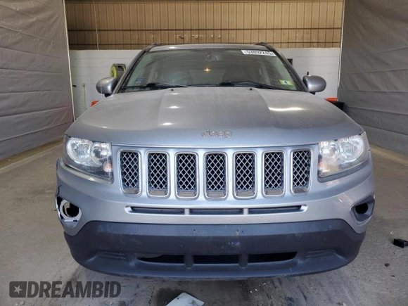 2017 Jeep Compass Latitude with VIN 1C4NJDEB4HD128749, listed as a Copart auction lot 53892245 with 123,549 mi miles and Salvage title. Bid and sale history available at DreamBid. Image 5.