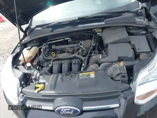2013 Ford Focus SE with VIN 1FADP3F25DL211678, listed as a IAAI auction lot 42160699 with 193,272 mi miles. Bid and sale history available at carsss.com. Image 10.