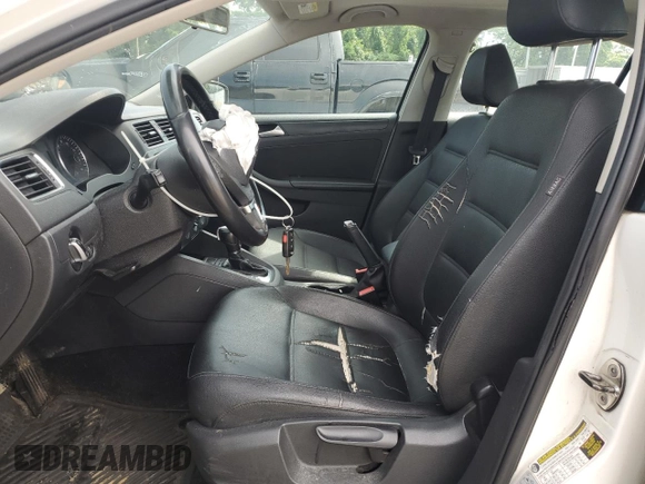 2012 Volkswagen Jetta SE with VIN 3VWDX7AJ3CM472074, listed as a Copart auction lot 61433125 with 185,861 mi miles and Salvage title. Bid and sale history available at DreamBid. Image 7.