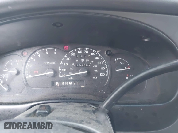1999 Ford Explorer XLT с VIN 1FMDU35P8XZB68807, выставлен на аукционе IAAI как лот 41939409 с пробегом 169 657 миль миль и . История ставок и продаж доступна на DreamBid. Изображение 7.