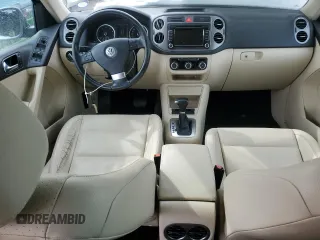 2010 Volkswagen Tiguan SEL with VIN WVGBV7AX9AW515233, listed as a Copart auction lot 45520355 with 140,946 mi miles and Clean Title. Bid and sale history available at DreamBid. Image 8.
