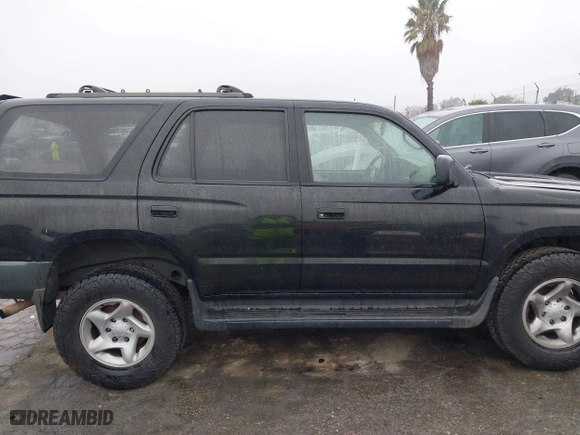 1998 Toyota 4Runner with VIN JT3GM84R2W0034920, listed as a IAAI auction lot 41550366 with 208,407 mi miles. Bid and sale history available at carsss.com. Image 13.